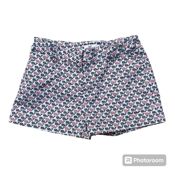 Vineyard Vines Flag Whale Printed Boulevard Shorts - Picture 1 of 13